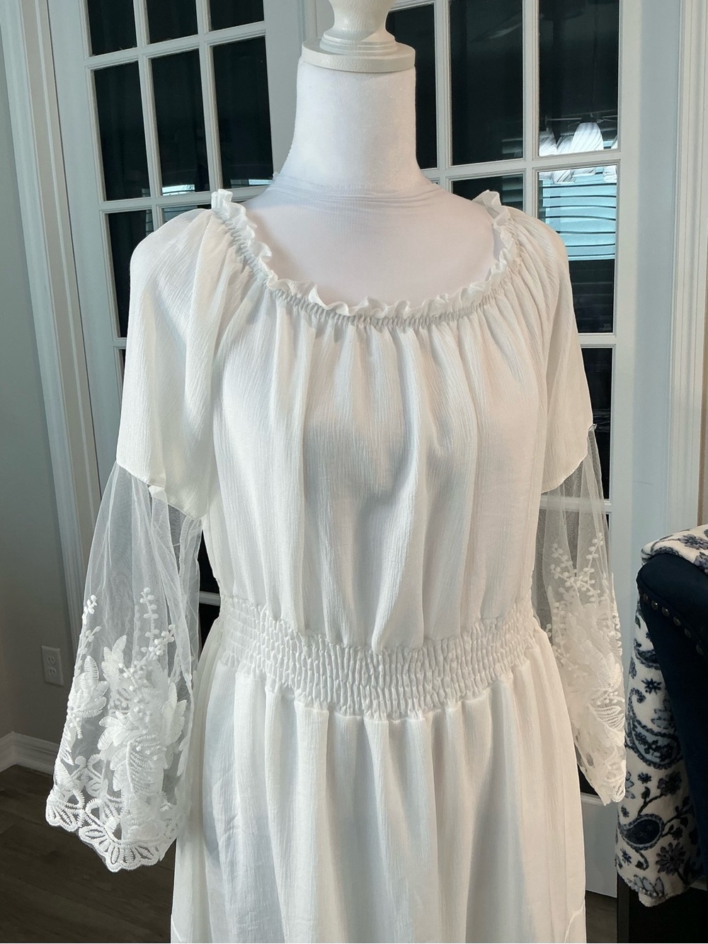 Boho White Off-Shoulder Maxi Dress Sheer Lace Bell Sleeve Tiered Size XL NWOT - Picture 13 of 16